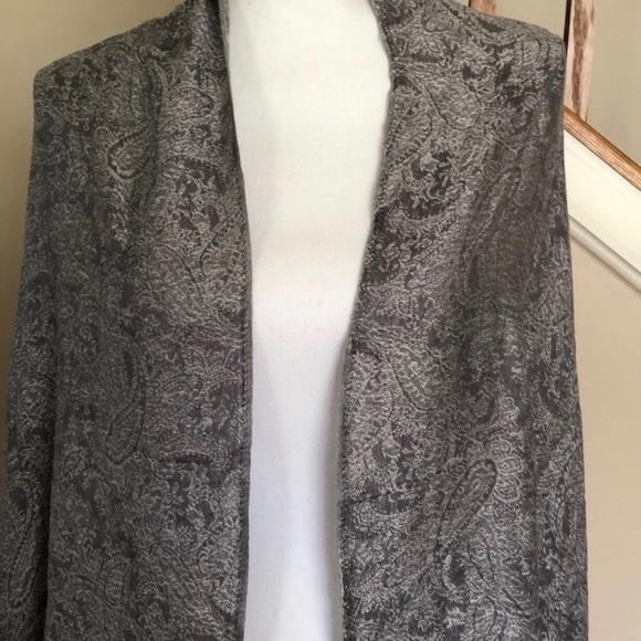 Scarf - Picture 2 of 5